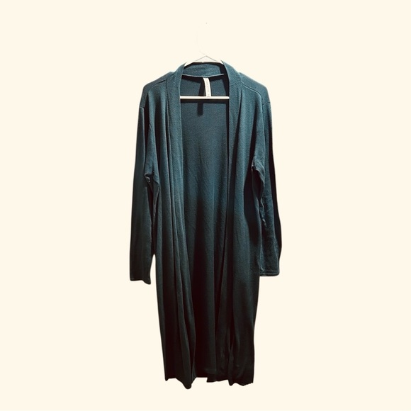 Zenana Outfitters Green Long Cardigan Sweater - Picture 3 of 6